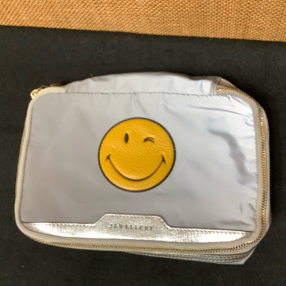 Anya Hindmarch Wink Jewelry Travel Case Pouch in Gray and Silver (B404) - Picture 10 of 11